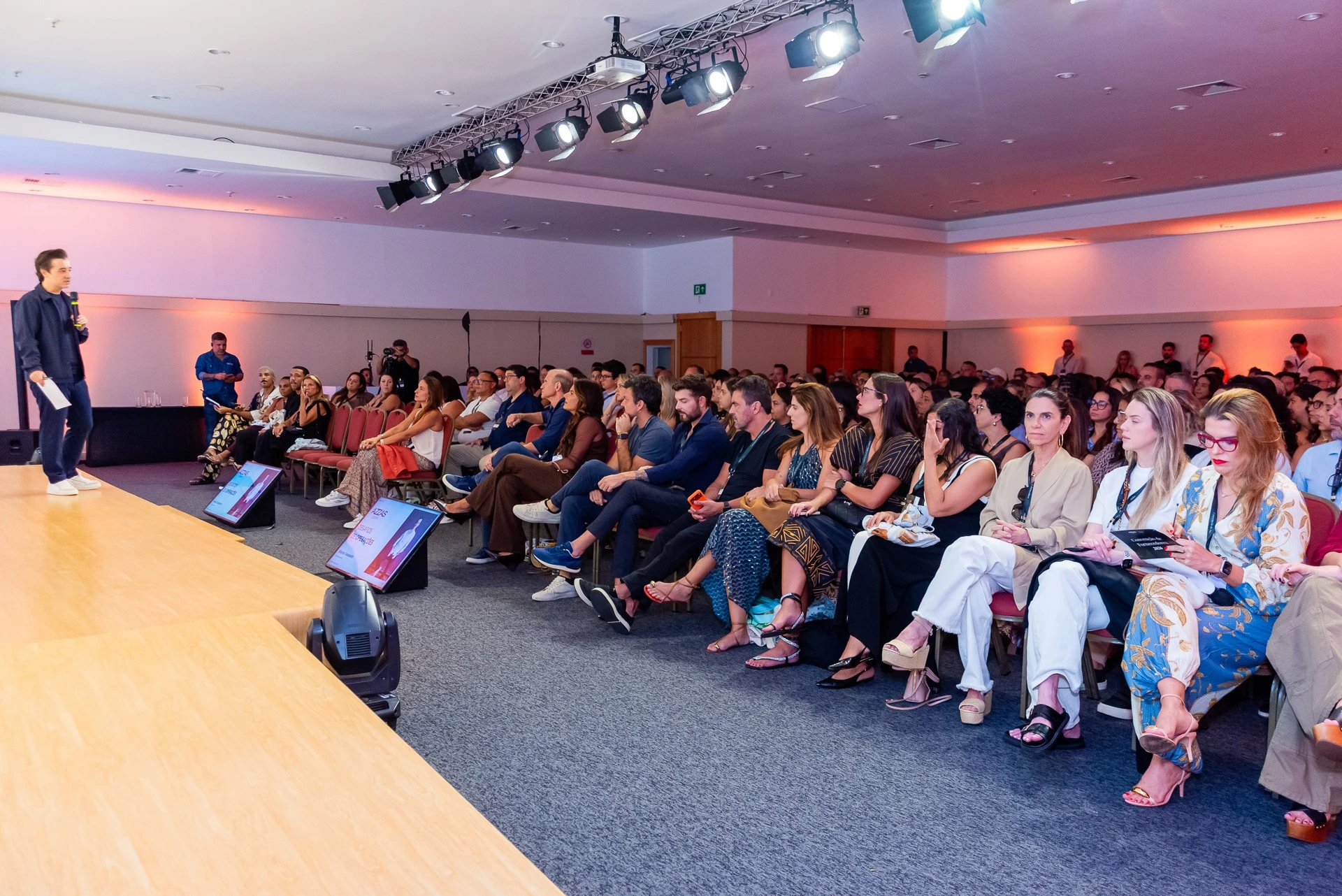 Apresentação de novas coleções para fornecedores