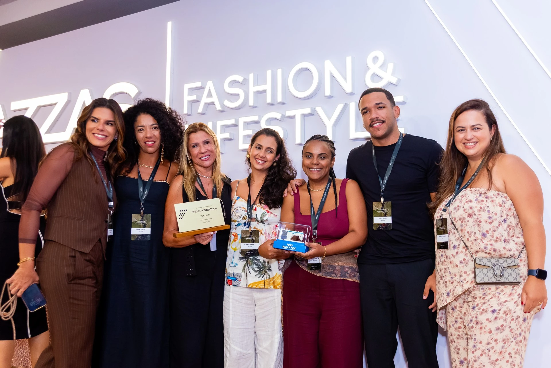 Fornecedor apresentando proposta comercial